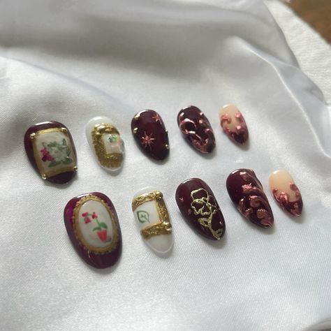 CUSTOM #6 handmade gel set by me @neirubyhiromi ˚.꒰ Victorian nails - based on a bouquet dm to order or the shop is in progress ꒱.˚　 PLEASE DM IF YOU WANT TO REPOST MY WORK #pressonnails #pressons #nailart #gelnails #customnails #victoriannails #framenails #artsyaesthetic Victorian Nails, Artsy Aesthetic, Romantic Nails, Gel Set, Cute Nail Art Designs, Cute Nail Art, Victorian Gothic, Art Designs, Cute Nails