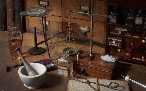 Sherlock Holmes: The Man Who Never Lived and Will Never Die, Museum of London Exhibition Victorian Operating Theatre, Victorian Surgeon, London Sherlock Holmes, Victorian Hospital, Hunterian Museum, Sherlock Holmes Museum, Victorian Doctor, The Suffragettes, Operating Theatre