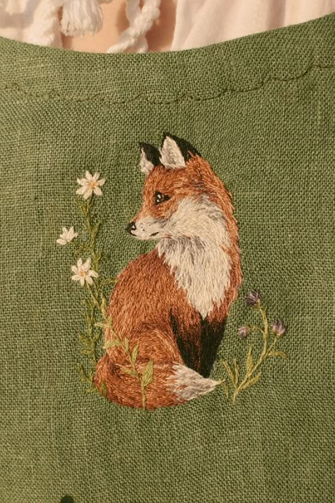 Fox Hand Embroidery, Embroidered Woodland Creatures, Hand Embroidered Animals, Woodland Creature Embroidery, Woodland Animal Embroidery Patterns, Embroidery Woodland Animals, Embroidery Forest Animals, Forest Animal Embroidery, Fox Embroidery Pattern Free