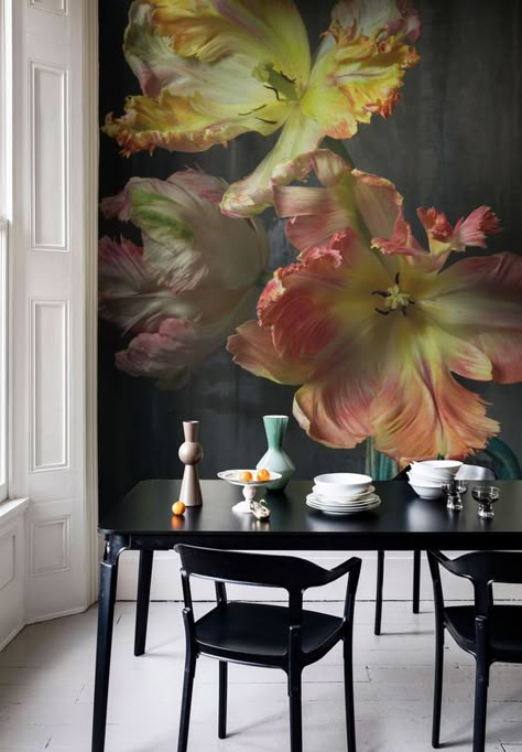 How to Make Your Home More Bespoke - L' Essenziale Maria Killam, Floral Wall Mural, Soyut Sanat Tabloları, Paint Colours, Vintage Room, Floral Wall, 인테리어 디자인, Room Decoration, Floral Wallpaper