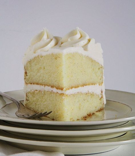 Ultimate Vanilla Cake Recipe, Best Vanilla Cupcake Recipe, Best Vanilla Cake, Best Vanilla Cake Recipe, Cupcake Project, Vanilla Desserts, Moist Vanilla Cake, Vanilla Cupcake Recipe, Torte Cupcake