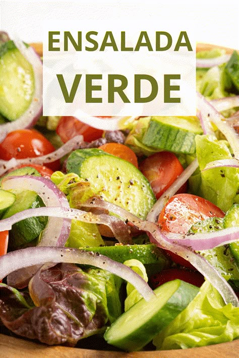 Spanish Salad, Basque Food, Fresh Summer Salad, Green Salad Recipes, Simple Vinaigrette, Cucumber Tomato Salad, Simple Green Salad, Italian Salad, Moroccan Food