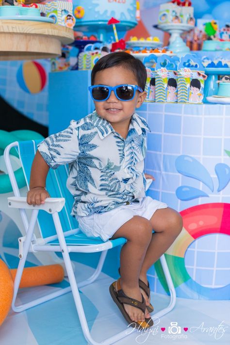 Kids Pool Party Birthday, Pool Lifestyle, Pool Party Kids, Pool Beach Party, Pool Party Outfits, Boy Birthday Party Themes, Hawaiian Birthday, Pirate Theme Party, Nephew Birthday