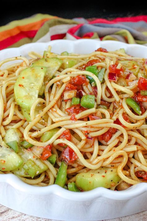 Cold Spaghetti Salad Cold Spaghetti Salad, Summer Pasta Recipes, Dressing For Fruit Salad, Spaghetti Salad, Cold Pasta Salad, Just A Pinch Recipes, Cold Salad, Easy Summer Meals, Bowtie Pasta