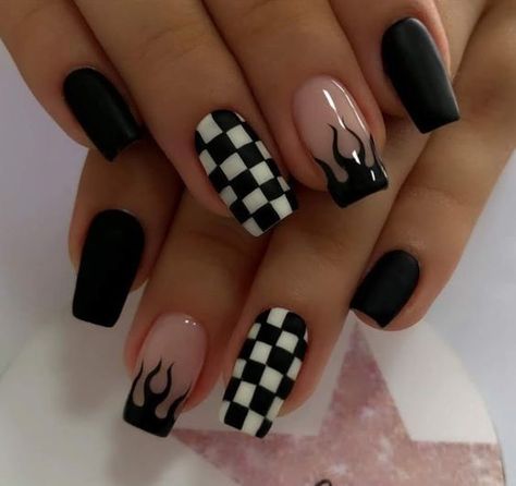 Creative Nail Art, Girl Nails, Spring Nail Designs, Spring Nail, Biker Girl, Nail Art Ideas, Art Designs, Nail Art Designs, Art Ideas