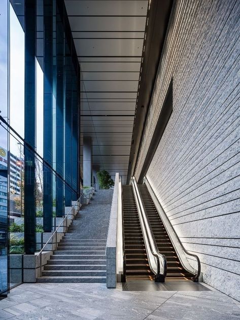 Escalator In House, Company Lobby Design, Company Building Design, School Building Design, Building Aesthetic, Office Lobby, School Interior, Smart Home Design, Architecture Building Design