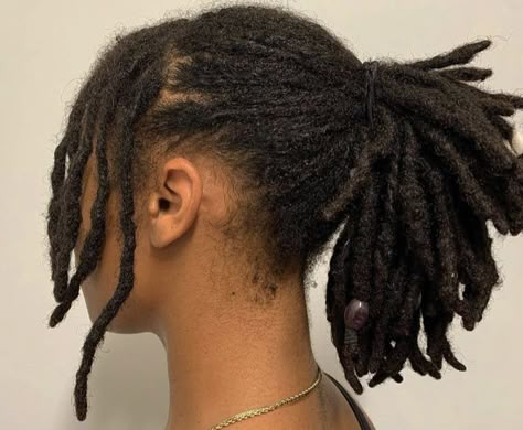 Locs Aesthetic Faceless, Emo Beach Outfit, Shoulder Length Dreads Styles For Women, Dreds Locs, Loc Aesthetic, Dred Locks, Woman With Dreadlocks, Loc Beads, Beautiful Dreadlocks