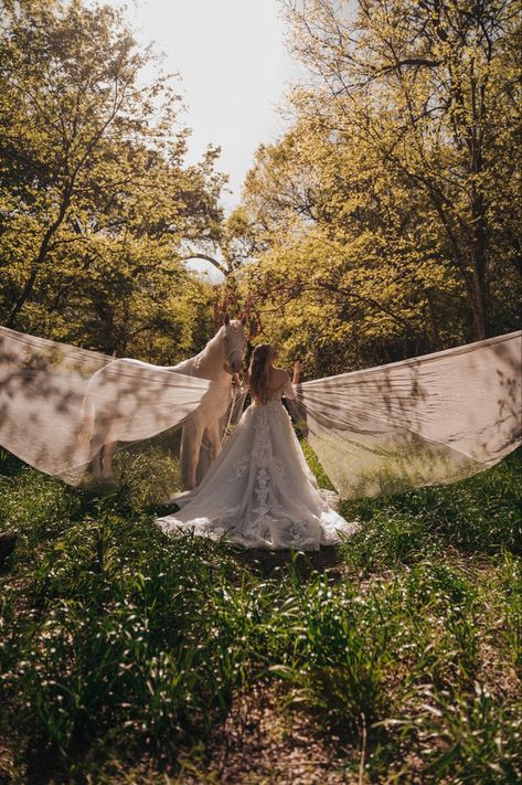 Fairy Core Wedding, Cottage Core Wedding, Wedding Cottage, Fairy Cottage Core, Earthy Wedding, Fairy Cottage, Fairy Wedding, Woodland Fairy, Fairy Core