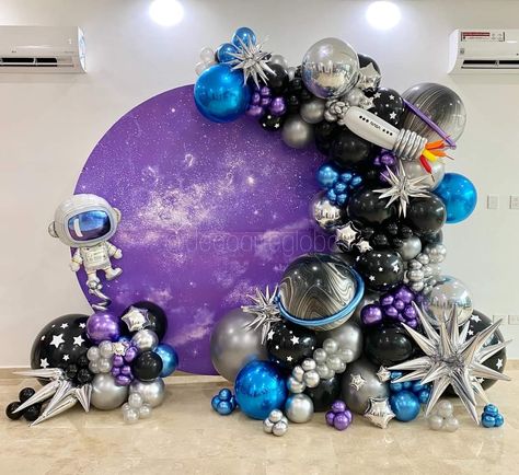 Space Balloon Garland, Galaxy Balloons, Universe Planets, Space Party Decorations, Blue Party Decorations, Astronaut Party, Space Theme Party, Outer Space Party, Moon Party