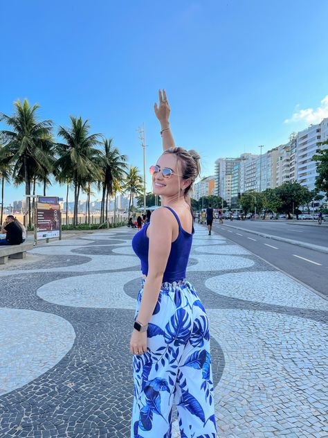 Copacabana Outfit, Copacabana Aesthetic, Rio Photos, Vacation Photos, Aesthetic Girl, Summer Girls, Rio De Janeiro, Brazil, Lifestyle