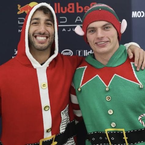 Max Verstappen And Daniel Riccardo, F1 Drivers Christmas, Max Verstappen Christmas, Daniel Ricciardo Christmas, Daniel Ricciardo Funny, Max Verstappen Meme, Max And Daniel, Max Verstappen Funny, Daniel Ricciardo And Max Verstappen