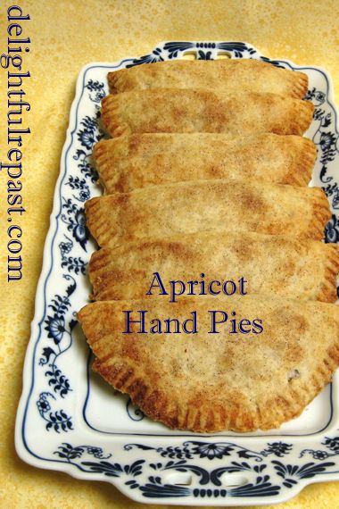 Apricot Hand Pies - Apricot Turnovers / www.delightfulrepast.com Apricot Fried Pies Dried, Fried Apricot Pies, Apricot Fried Pies Recipe, Canned Apricot Recipes, Apricot Pastries, Apricot Hand Pies, Apricot Turnovers, Baked Hand Pies, Apricot Pie Recipe