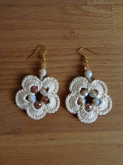 Crochet Necklace Pattern, Crochet Jewelry Patterns, Crochet Earrings Pattern, Crochet Buttons, Necklace Patterns, Free Crochet Patterns, Earring Patterns, Thread Crochet, Fabric Jewelry