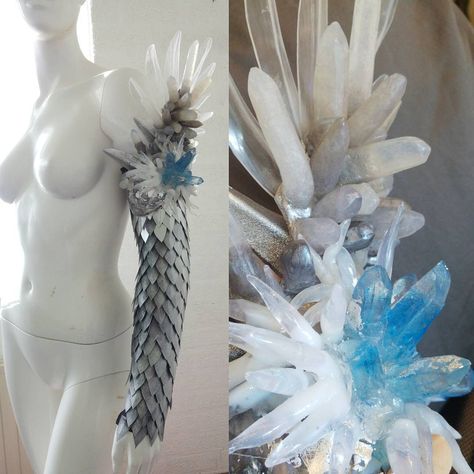 4,484 Likes, 57 Comments - Fairytas (@_fairytas) on Instagram: “Wip: Crystal dragon sleeve and shoulder piece ❄ #wip #dragon #scales #frost #chainmail #crystal #ice” Priest Fashion, Ice Clothes, Ice Armor, Performance Ideas, Winter Witch, Dragon Sleeve, Epic Clothing, Dragon Armor, Shoulder Piece