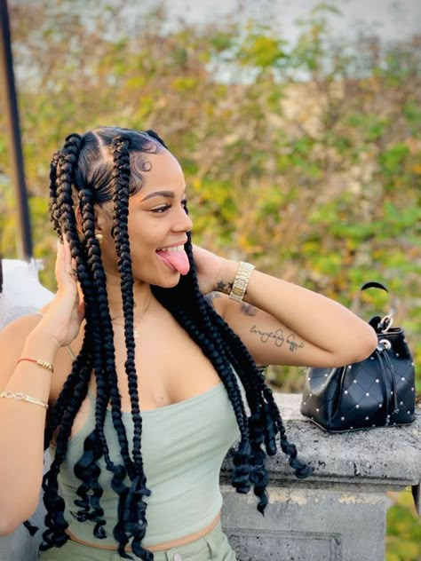 Coi Leray braids Large Braids For Black Hair, Black Teen Hairstyles, Short Knotless Braids, Knotless Braids With Curly Ends, Short Knotless, Coi Leray Braids, Braids With Curly Ends, Hairstyle Braid, Coi Leray