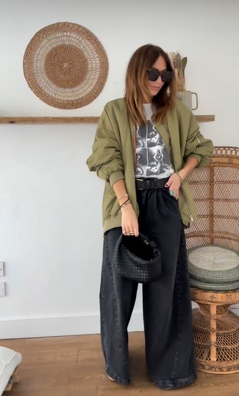 Statement Shirt Outfit, Khaki Shirt Outfit, Outfit Trends, Fashion Mistakes, 10 Pounds, Mode Inspiration, Work Fashion, Outfits Casuales, Look Cool