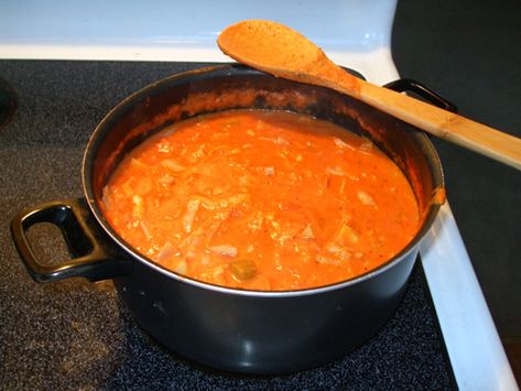 I made another batch of Kev's favourite soup - Doukhobor Vegetable Soup! or more commonly known as Borscht. The recipe I have is a very tasty and easy recipe to make, it's just very labour intensive. This recipe also makes a small batch (as you an see), but in the Doukhobor tradition this soup is… Borscht Soup Recipe, Hardy Soup, Borscht Recipe, Borscht Soup, Canadian Food, How To Can Tomatoes, Vegetable Soup, Stuffed Green Peppers, Labour