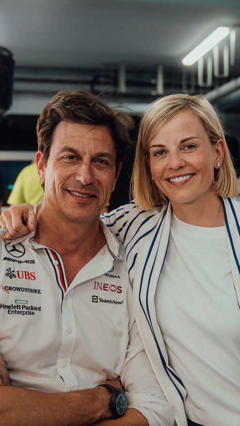 Toto And Susie Wolff, Susie Wolff, Toto Wolff, Petronas F1, Formula 1 Car Racing, Club Red, Amg Petronas, Drive In Movie, Red Bull Racing