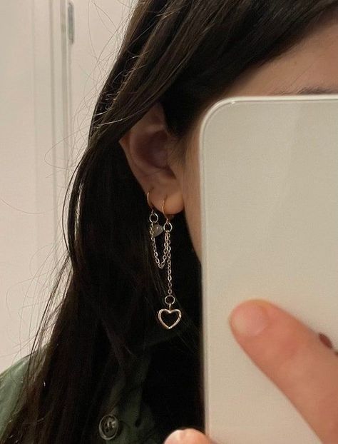 Gold Double Piercing, Double Piercing Earring, Second Ear Piercing, Second Hole Earrings, Double Ear Piercings, Cool Ear Piercings, Pretty Ear Piercings, Double Earrings, Double Piercing