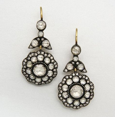 GOLD, SILVER AND DIAMOND EARRINGS 100 diamonds approx 3.75 cts. Victorian or Victorian style. Expensive Jewlery, Georgian England, Antique Diamond Earrings, Sterling Silver Diamond Earrings, Lady Susan, Victorian Jewellery, 3 Earrings, Georgian Jewelry, Silver Diamond Earrings