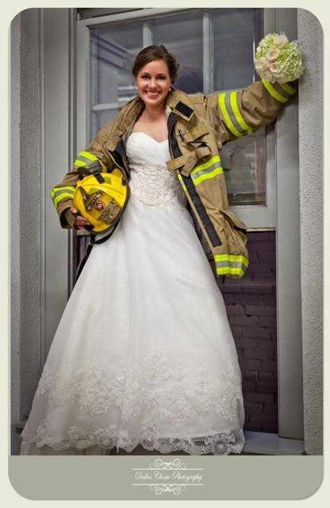 Fireman Wedding, Wedding Day Shirts, Wedding Fotos, Firefighter Wedding, Female Firefighter, Camo Wedding, Fire Fighter, Wedding Shirts, Wedding Engagement Photos