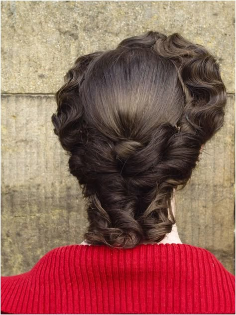 15 Simplistic 1860s Hairstyles Style Check more at https://www.maneleradio.net/15-simplistic-1860s-hairstyles-style.html 1860s Hairstyles, Fem Hairstyles, Gcse Drama, Theater Mom, Historical Hairstyles, Victorian Era Fashion, Choppy Bob Haircuts, Foam Rollers, Hairstyles Curls