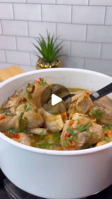 Chicken Pepper Soup, Preparing A Turkey, Pig Meat, Stuffed Peppers Turkey, How To Make Turkey, Pepper Soup, Stuffed Pepper Soup, Hot Spicy, African Food