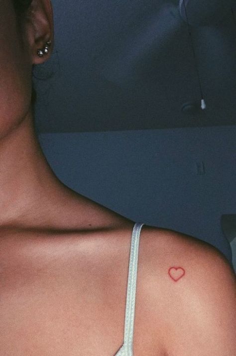 Red Heart Tattoo, Red Heart Tattoos, Small Heart Tattoos, Petit Tattoo, Tiny Tats, Bone Tattoos, Small Tattoos Simple, Red Ink Tattoos, Heart Tattoos