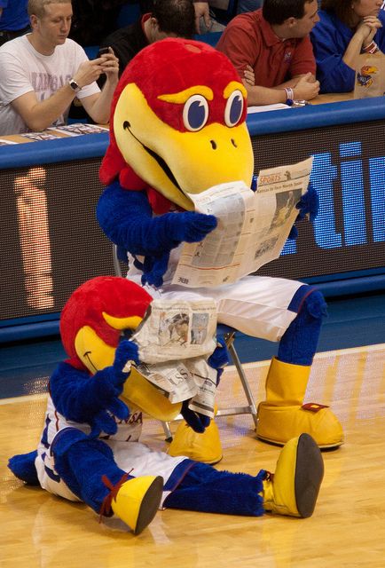 <3 Ku Aesthetic, Campus Aesthetic, Jayhawks Basketball, Ku Basketball, Kansas Jayhawks Basketball, Kansas Basketball, Kansas University, Go Ku, Rock Chalk Jayhawk