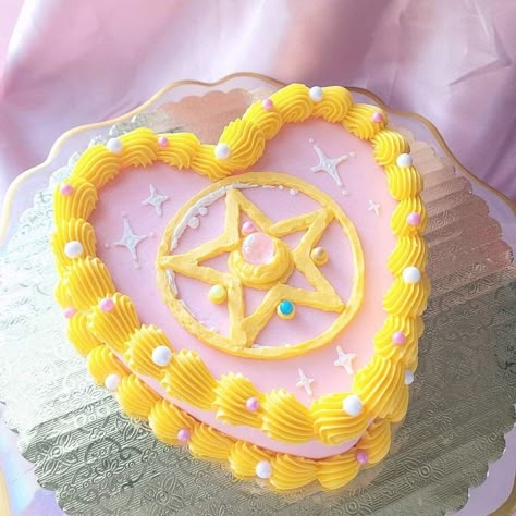 Aesthetic Pastries, Sailor Moon Cakes, Sailor Moon Party, Sailor Moon Birthday, Anime Cake, Moon Party, Leftover Cake, Birthday Party Food, Fashion Cakes