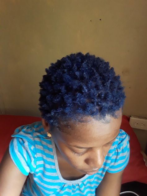 Co washed with intense conditioning. #loc #ecogel #sponge Denim Brush Curly Hair, Blue Coily Hair, Conditioner, Hair Styles, Hair