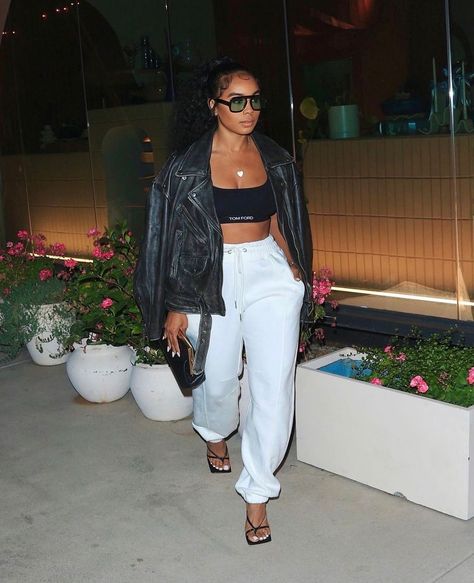 Elevated Night Out Outfit, Sweat Pants With Heels Outfit, Elevated Everyday Style, Sweat Pants And Heels Outfits, Street Classy Outfit, Sweats And Heels Outfits, Sweatpants And Heels Outfits, Rich Moodboard, Sweats With Heels