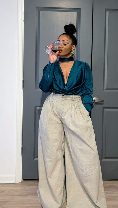 Wide Leg Courdoroy Pants Outfit, Tall And Curvy Fashion Outfits, Earthy Formal Outfits, Wide Leg Pants Outfit Black Women, Hour Glass Figure Style, Semi Formal Pants Outfit For Women, Fall Midsize Outfits 2024, Plus Size Dinner Outfit, Apple Body Type Outfits