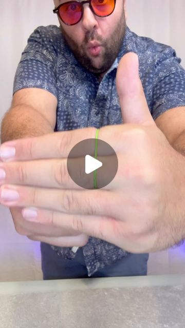 Evan Era on Instagram: "Rubber Band Magic Trick Tutorial 😮 #magic #tutorial" Rubber Band Magic Tricks, Rubber Band Tricks, How To Do Magic, Magic Tricks Tutorial, Magic Tutorial, Magic Tricks, Rubber Band, Rubber Bands, Fun Stuff