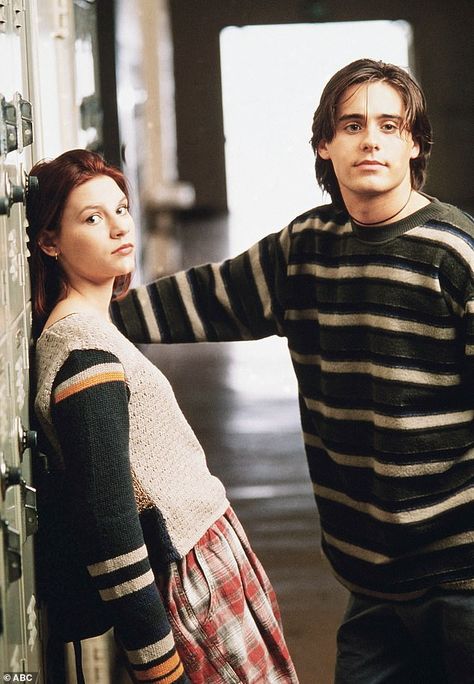 Jordan Catalano, Angela Chase, My So Called Life, Best Tv Couples, Life Cast, Tv Doctors, Claire Danes, Tv Couples, Nerd Life