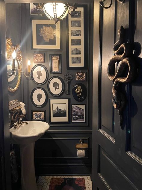 Gothic Bathroom Decor, Gothic Interior Design, Moody Bathroom, Gothic Bathroom, Gothic Interior, New House Bathroom, Deco Salon, Half Bathroom, Bathroom Inspo