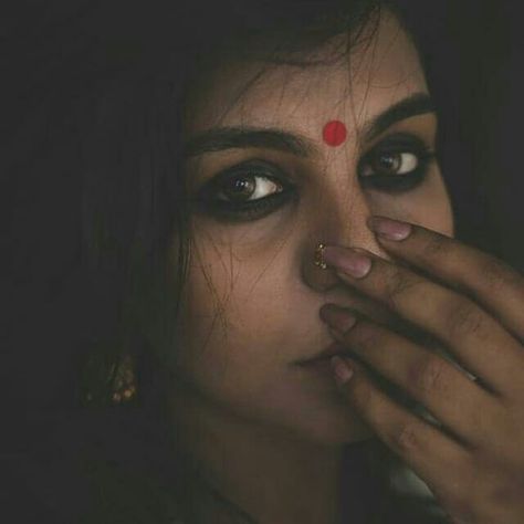 Kajal Eyes Aesthetic, Kerala Girl, Photography Profile, Indian Wedding Songs, Downtown Photography, Person Photography, Indian Eyes, Eyes Aesthetic, Eye Photo