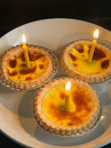 #eggtart #custard #aesthetic #asianfood #birthday #birthdaycake #birthdayideas #pastry #tarts Custard Tart Aesthetic, Egg Tart Aesthetic, Custard Aesthetic, Aesthetic Dessert, Tart Cake, Custard Tart, Egg Custard, Everything Everything, Egg Tart