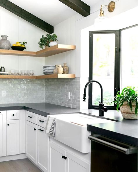 Morgan Mullen on Instagram: “This black bay didnt get nearly the love she should have during the Marisa project. This right here was exactly what I envisioned for this…” Styling Home, Cle Tile, Modern Farmhouse Design, Kitchen Inspiration Design, Interior Design Firm, Remodels, Home Decor Store, Kitchen Tiles, Farmhouse Design