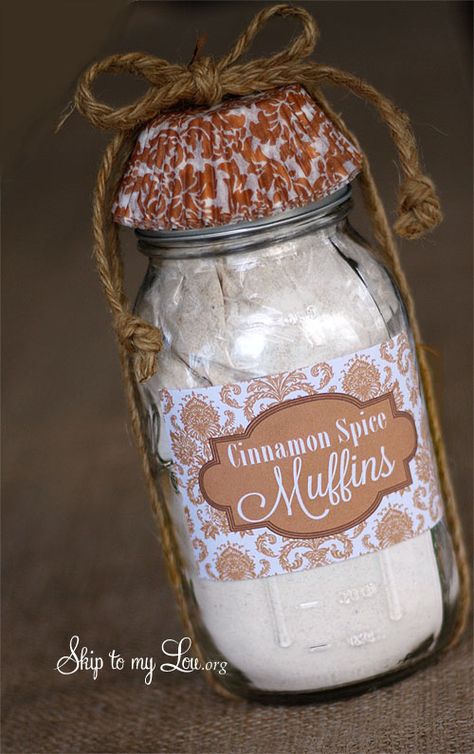 Muffins In A Jar, Jar Food Gifts, Mason Jar Mixes, Jar Mixes, Diy Hostess Gifts, Brownies In A Jar, Jar Cookies, Gift Jars, Jar Meals