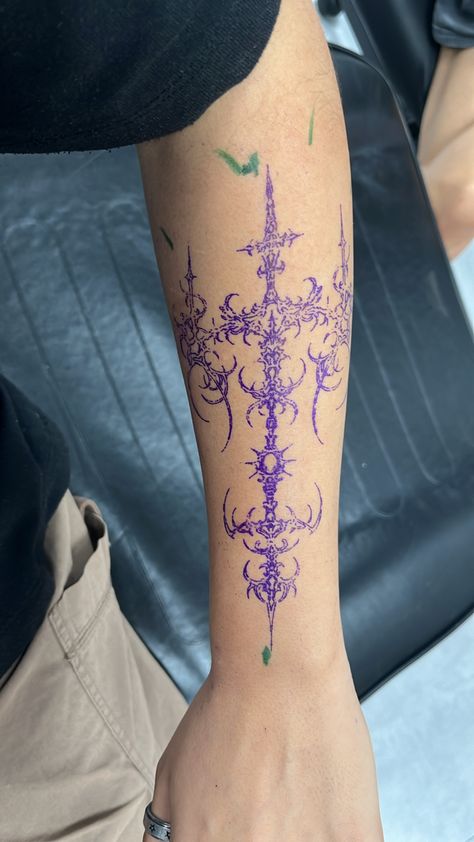 Forearm Tattoo Placement, Chaotic Tattoo, Layered Tattoo, Tattoo Cybersigilism, Sigilism Tattoo, Sigil Tattoo, Wicked Tattoos, Cool Arm Tattoos, Fire Tattoo