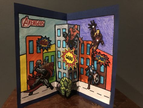 Tarjetas Pop Up, Pop Up Book, Birthday Cards Diy, Beaded Keychains, Pop Up Cards, Super Heroes, Comic Books Art, Diy Cards, Art Lessons