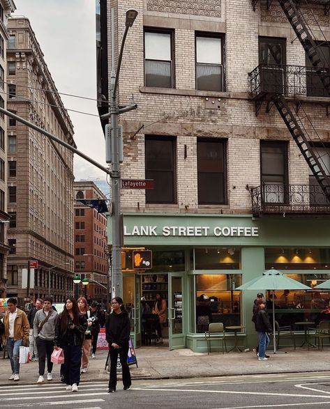 Blank Street, Dream Restaurant, Nyc Coffee, Dress Pic, Street Coffee, New York Life, Street Scenes, Coffee Break, Future House