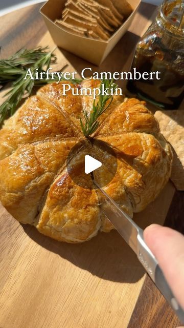 BORED OF LUNCH on Instagram: "Airfryer Camembert Pumpkin 🎃 

Melted cheese inside puff pastry with crackers and chutney, what’s not to love. This is inspired by the mega talented @amysheppardfood and it’s definitely one you’ll make time and time again, especially when hosting. 

Ingredients: 
Camembert wheel  
- 4-5 slices of prosciutto 
- 1 sheet puff pastry 
- 2 tbsp chutney (your choice) 
- 1 beaten egg  
- Sprig of rosemary 
- Your favourite crackers (for dipping) 

Method: 
1. Open your camembert wheel and wrap in slices of prosciutto, making sure it’s fully covered.  
2. Roll out your puff pastry and cut the edges off. Place some chutney in the middle of the puff pastry and set your wrapped camembert on top. Add another tablespoon of chutney on top, then wrap the camembert in the pa Christmas Air Fryer Recipes, Pumpkin Cheeseball, Watercolor Board, Puff Pastry Shells, Phyllo Recipes, Thanksgiving Appetizer, Autumn Food, Festive Appetizers, Winter Comfort Food