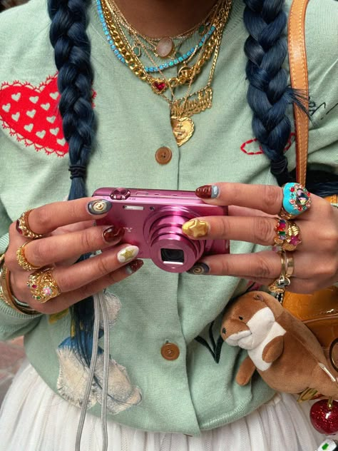 Maximalist Aesthetic Fashion, Maximalist Summer Outfits, Maximalist Style Fashion, Eccentric People, Micro Trends, Accessorizing Outfits, Cloud Ring, Funky Accessories, Maximalist Style