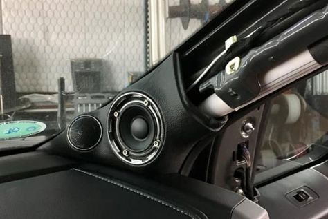 Focal Car Audio, Focal Speakers, Audio Mobil, Custom Car Audio, Car Audio System, Car Speakers System, Audio Ideas, Car Stereo Systems, Car Console