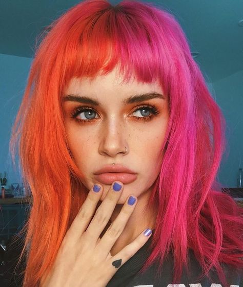 BRITE ORGANIX on Instagram: “Pondering which colour to dye your hair next like 💅💭 Double trouble inspo from babe @atleeeey . #HairInspo #PinkHair #OrangeHair #HairCrush…” Split Colour Hair, Orange Fringe Hair, Pink To Orange Hair, Double Color Hair, Pinky Orange Hair, Orange Split Dyed Hair, Dark Pink And Orange Hair, Pink Red Orange Hair, Orange Pink Hair