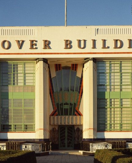 Hoover Building, PerivaleIt's hard to believe this bright art deco building is now a supermarket, but Tesco has owned the Hoover Building since the 1980s. The property was formerly a factory for the Hoover Company, though it was also used to manufacture electrical equipment for planes and tanks during the Second World War. Sir John Betjeman described it as a 'sort of Art Deco Wentworth Woodhouse [a stately home in Yorkshire] - with whizzing window curves... and splashes of primary colour fro... Hoover Building, Tesco Supermarket, Wentworth Woodhouse, Art Deco Exterior, Art Deco Theater, Cafe Exterior, London Buildings, Arc Design, Art Deco Inspiration