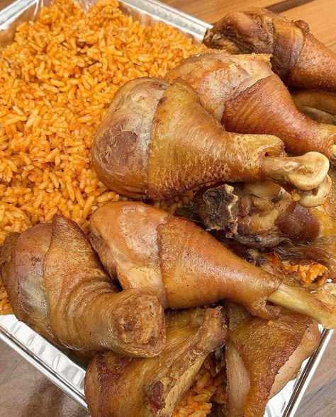 Fried Chicken Rice, Nigerian Party, African Recipes Nigerian Food, Food To Try, Rice Food, Nigerian Recipes, Africa Food, African Cooking, Good Morning Breakfast