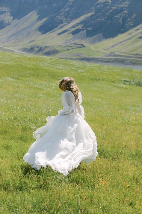 Dresses In Fields, Flowy Dress Running, Flowy Dress Painting, Dress In Wind Reference, Running Through Field Aesthetic Dress, Running In A Dress Aesthetic, Frolicking In A Field Dress, Running In Dress Reference, Running In Gown